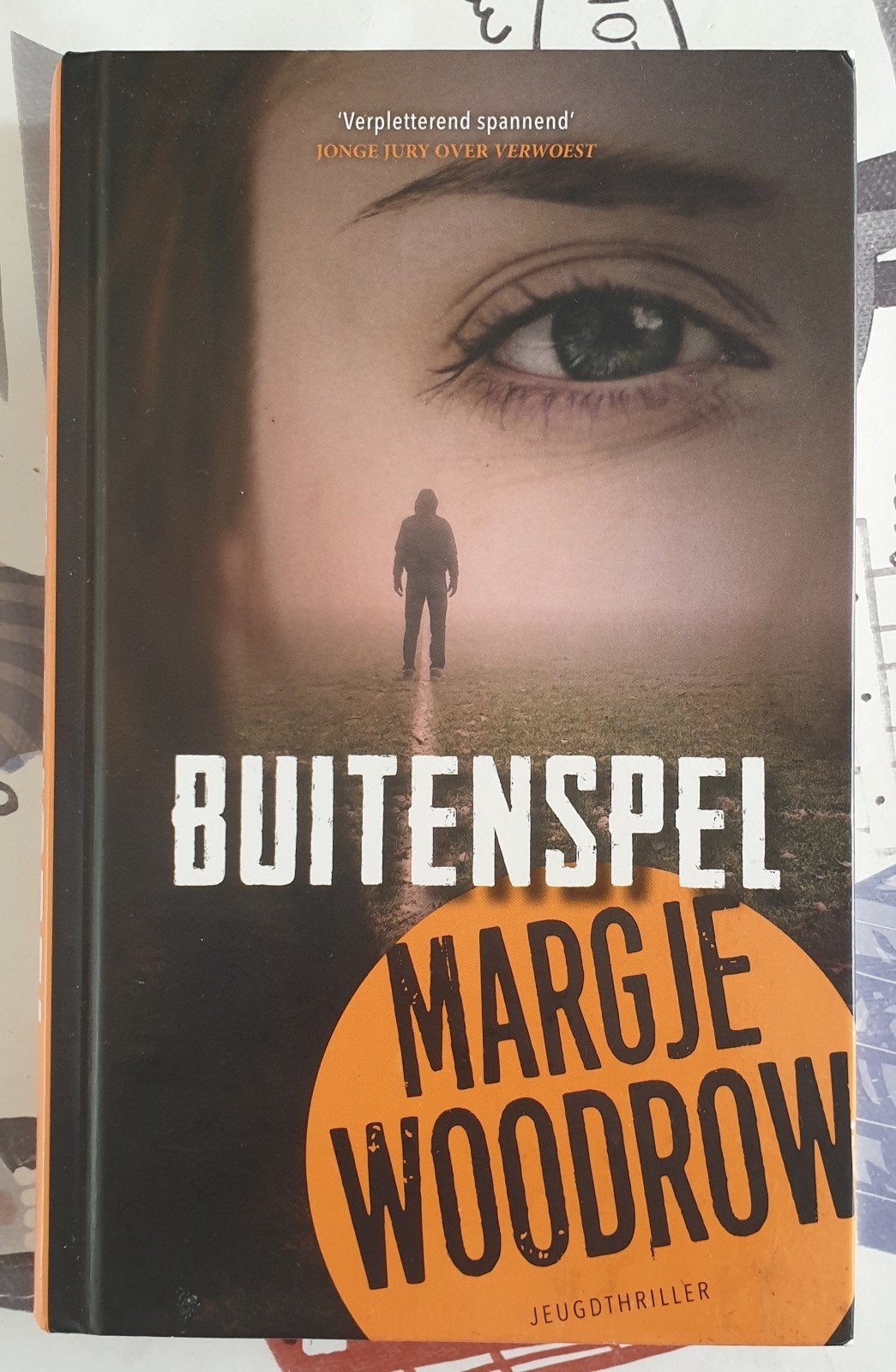Buitenspel - Margje Woodrow (Jeugdthriller), Verzenden, Zo goed als nieuw, Margje Woodrow, Nederland