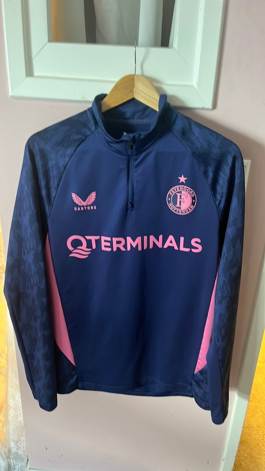 Feyenoord trainingspak M, Ophalen of Verzenden, Zo goed als nieuw, Voetbal, Maat 48/50 (M)