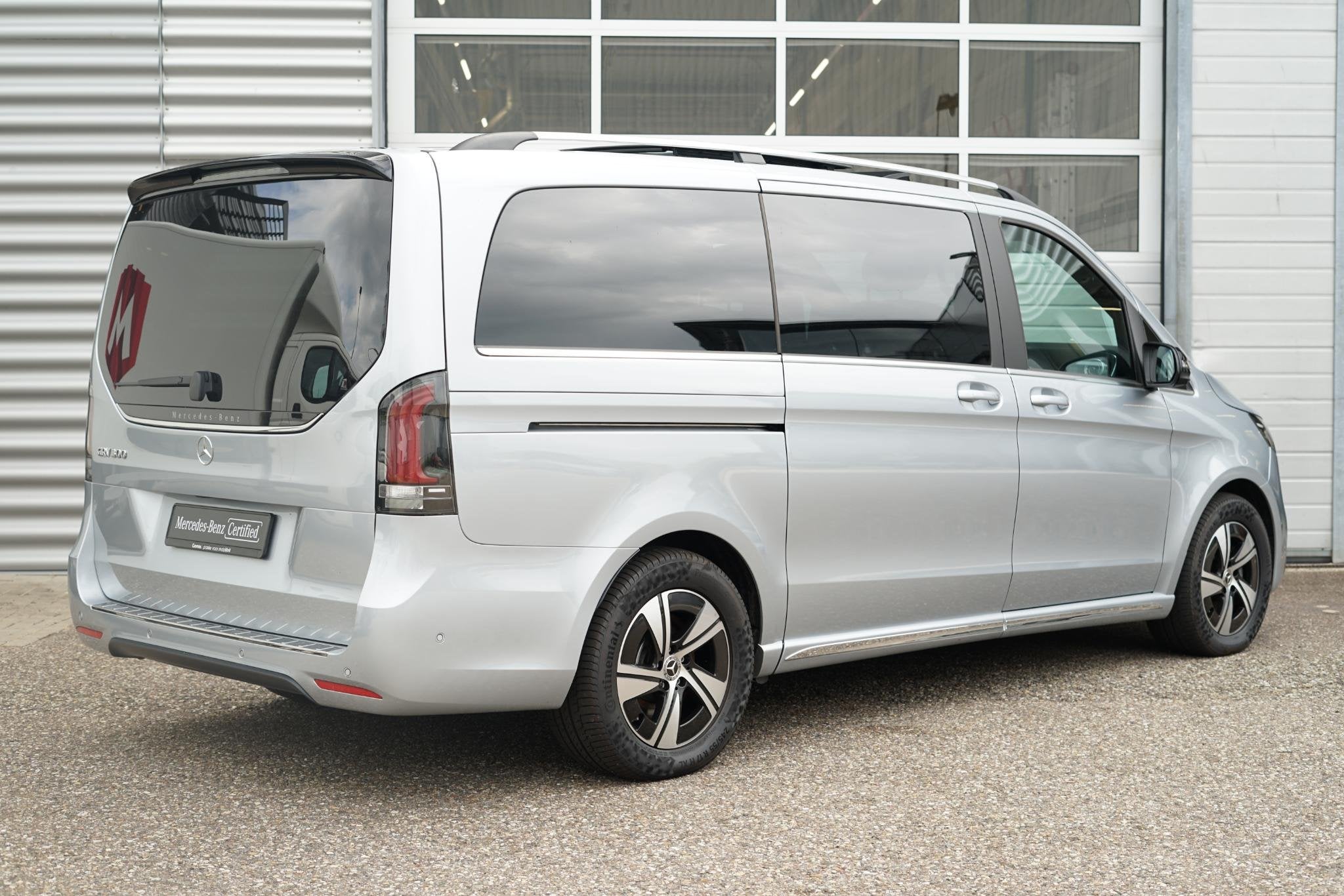 Mercedes-Benz EQV 300 L2 Avantgarde 90 kWh | Panoramadak | B, Auto's, Stof, Gebruikt, Overige modellen, 365 km