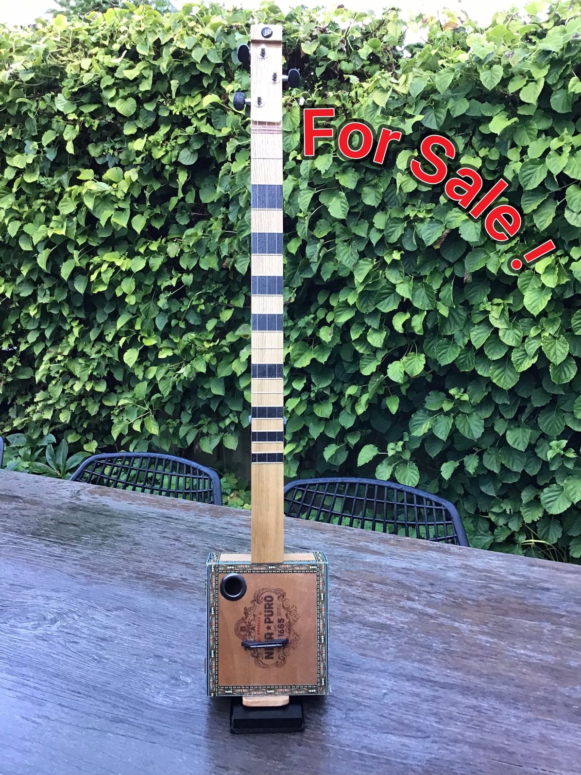Cigarboxguitar “Nica Puro”, Muziek en Instrumenten, Ophalen of Verzenden, Zo goed als nieuw, Solid body, Overige merken