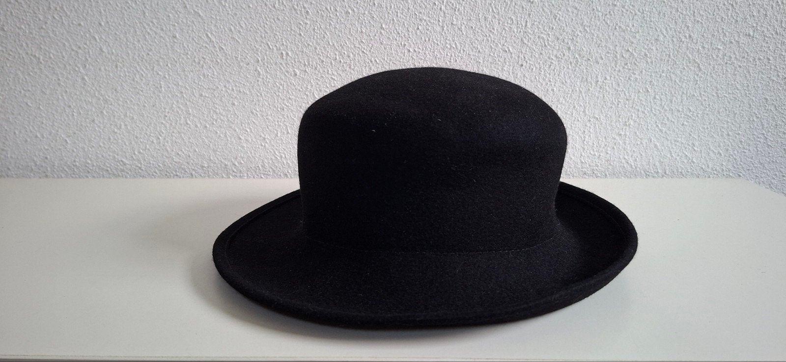 Heel mooie zwarte hoed Mayser 55 cm
Merkhoed uit Duitsland, Kleding | Dames, Mayser, 55 cm (S, 6⅞ inch) of minder, Hoed, Ophalen of Verzenden