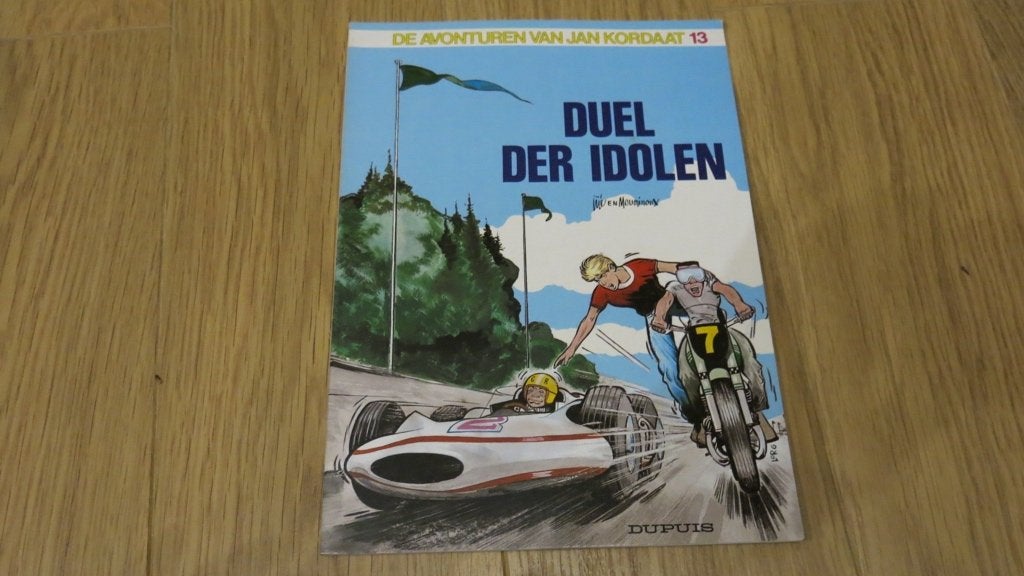 Jan Kordaat - 13 Duel der idolen (zeer goed) 10,00, Eén stripboek, Ophalen of Verzenden, Zo goed als nieuw