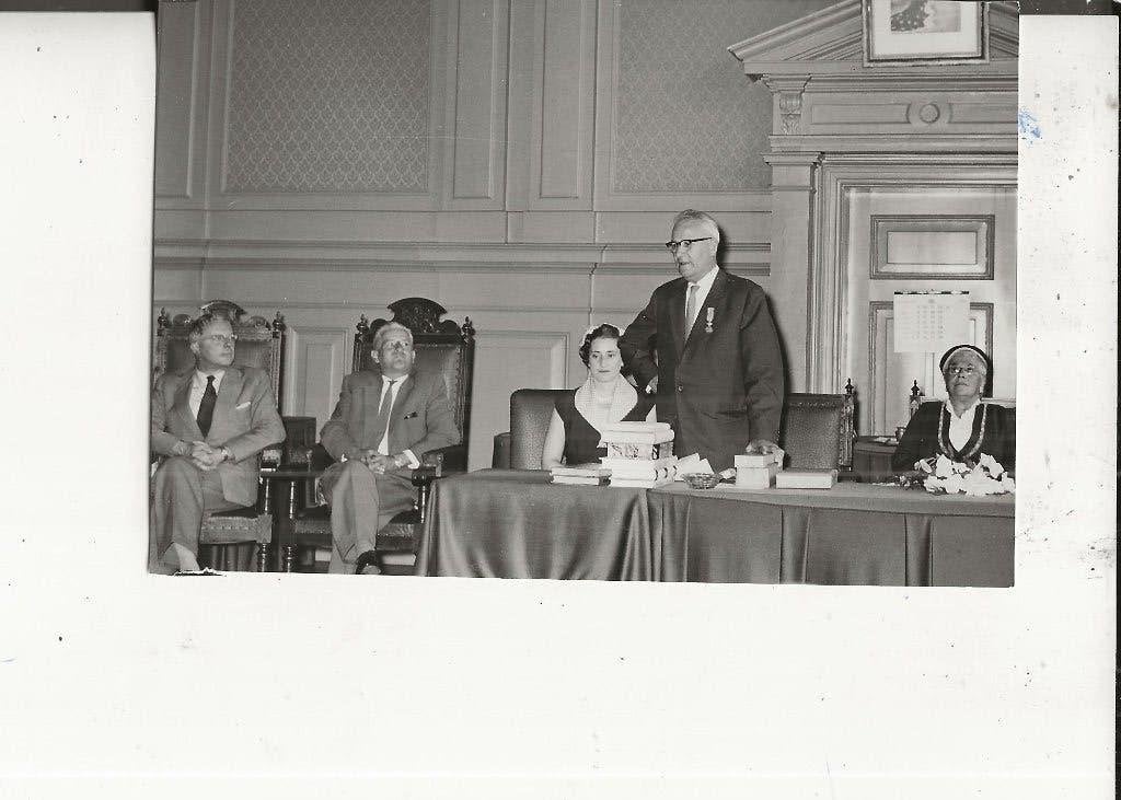 Haarlem Afscheid Klerk van Roosendaal Foto 1958, Ophalen of Verzenden, 1940 tot 1960, Ongelopen, Noord-Holland