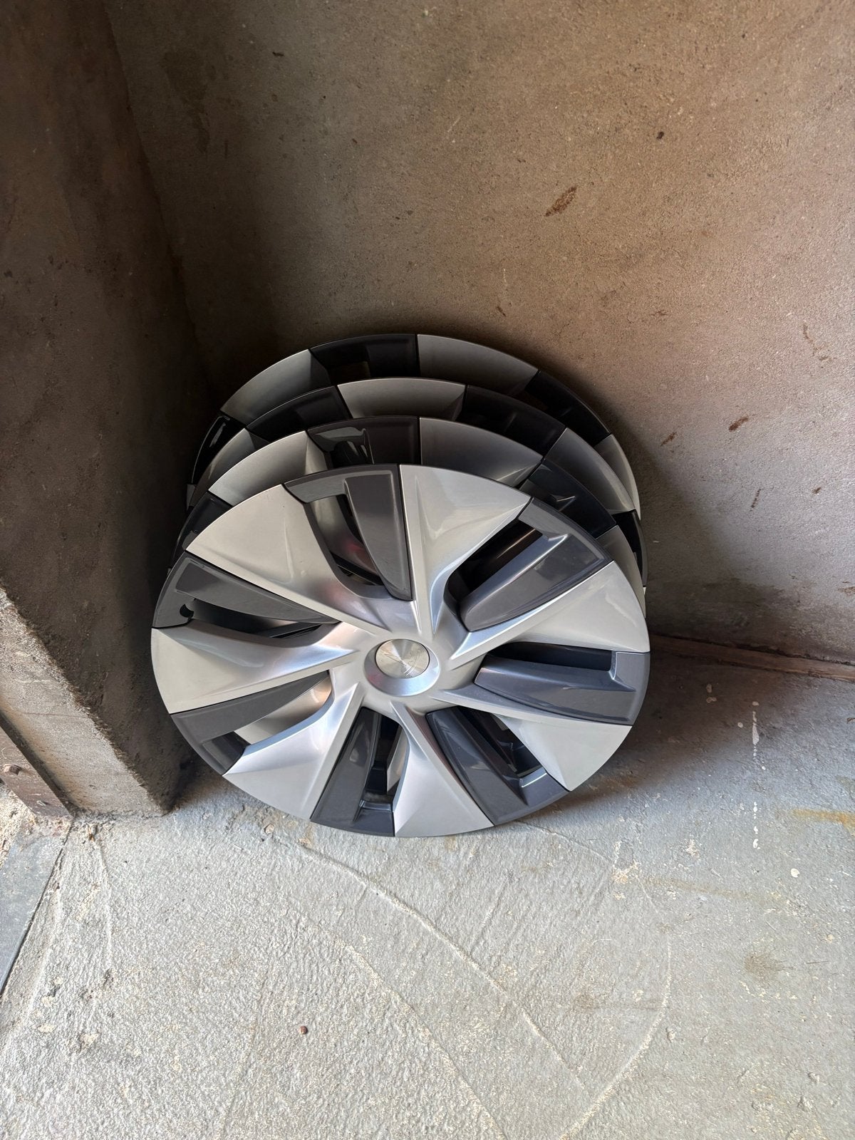 Tesla Model Y 19 inch wieldoppen, Auto diversen, Wieldoppen, Gebruikt, Ophalen of Verzenden