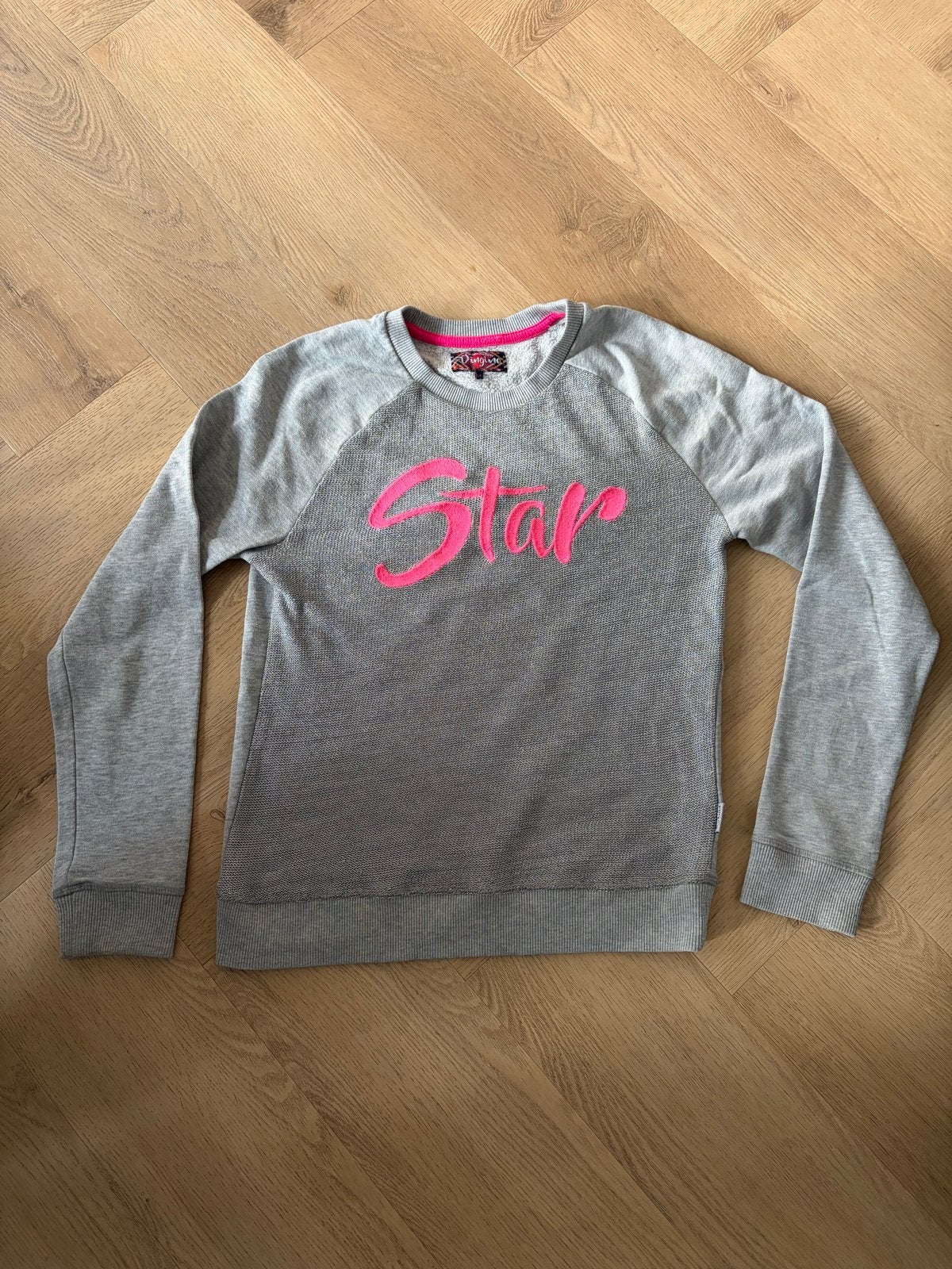 Vingino trui grijs met roze 'Star' opdruk, Ophalen of Verzenden, Zo goed als nieuw, Meisje, Trui of Vest