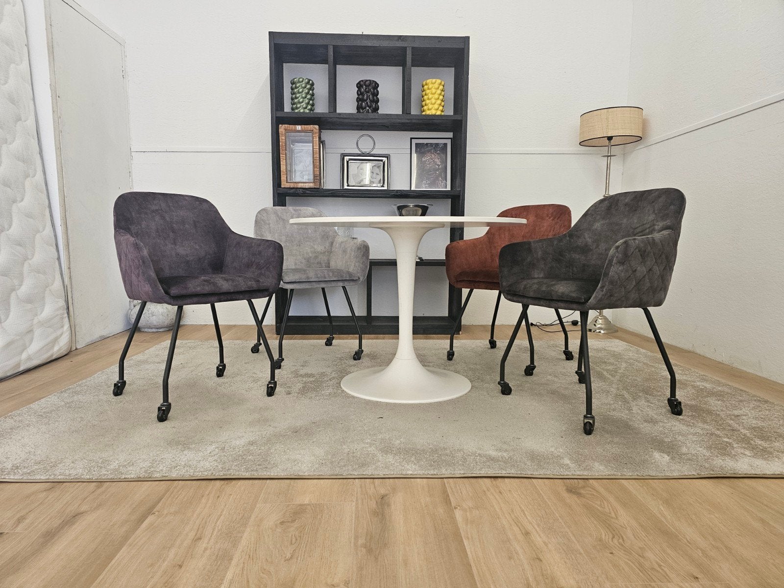 Kapinga stoelen, Ophalen