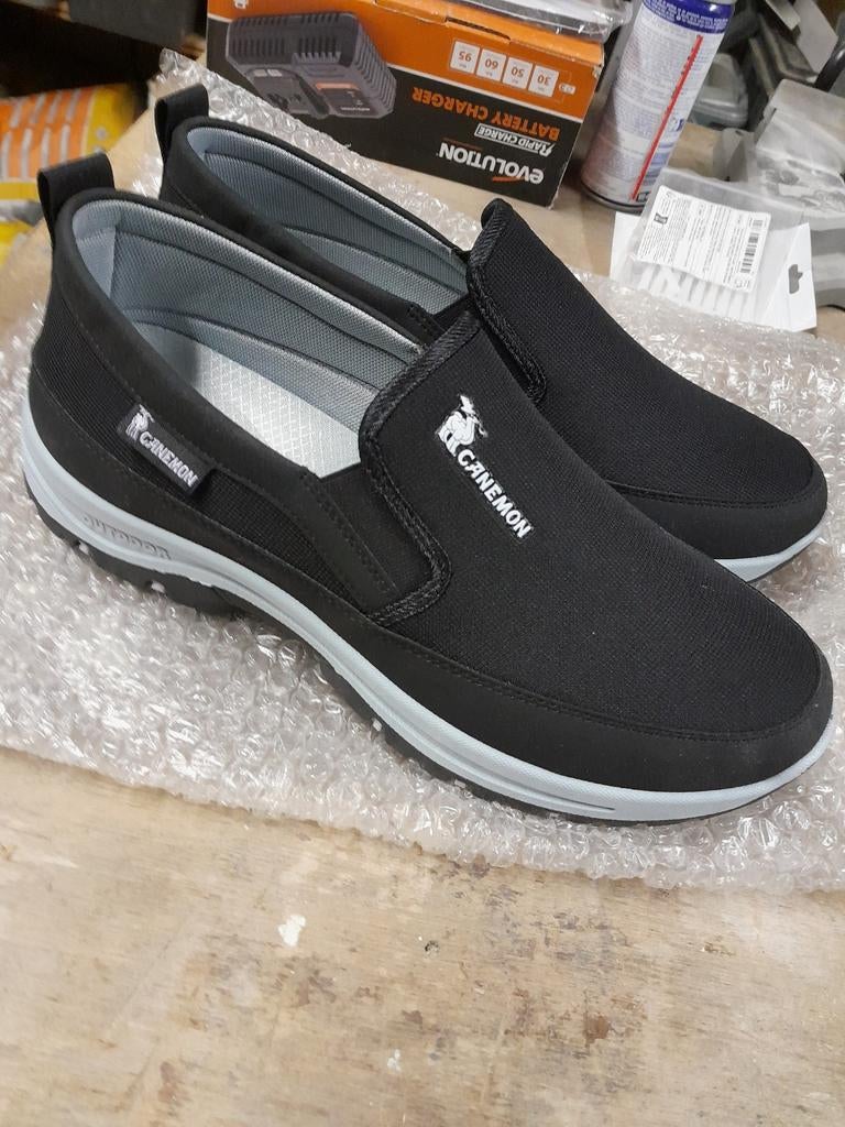 Anti slip sneaker maat 46, Ophalen of Verzenden, Nieuw, Wit