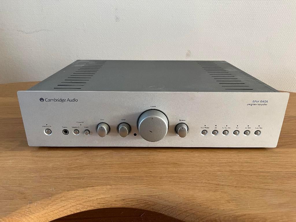 Cambridge Audio Azur 640a, Gebruikt, 60 tot 120 watt, Stereo, Ophalen