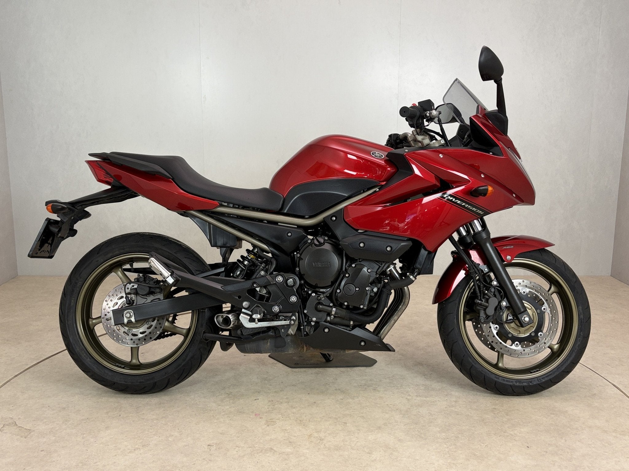 Yamaha XJ6 DIVERSION F ABS (bj 2010), Motoren, Klantenservice@yamaha-motor.nl, Meer dan 35 kW, Toermotor, Koolhovenlaan 101
1119 NC  Schiphol-Rijk, NL