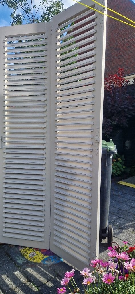 Mooie (1 x 2) houten zware luiken (hoog 211 cm)(brocante), Gebruikt, Buitendeur, 200 tot 215 cm, Hout