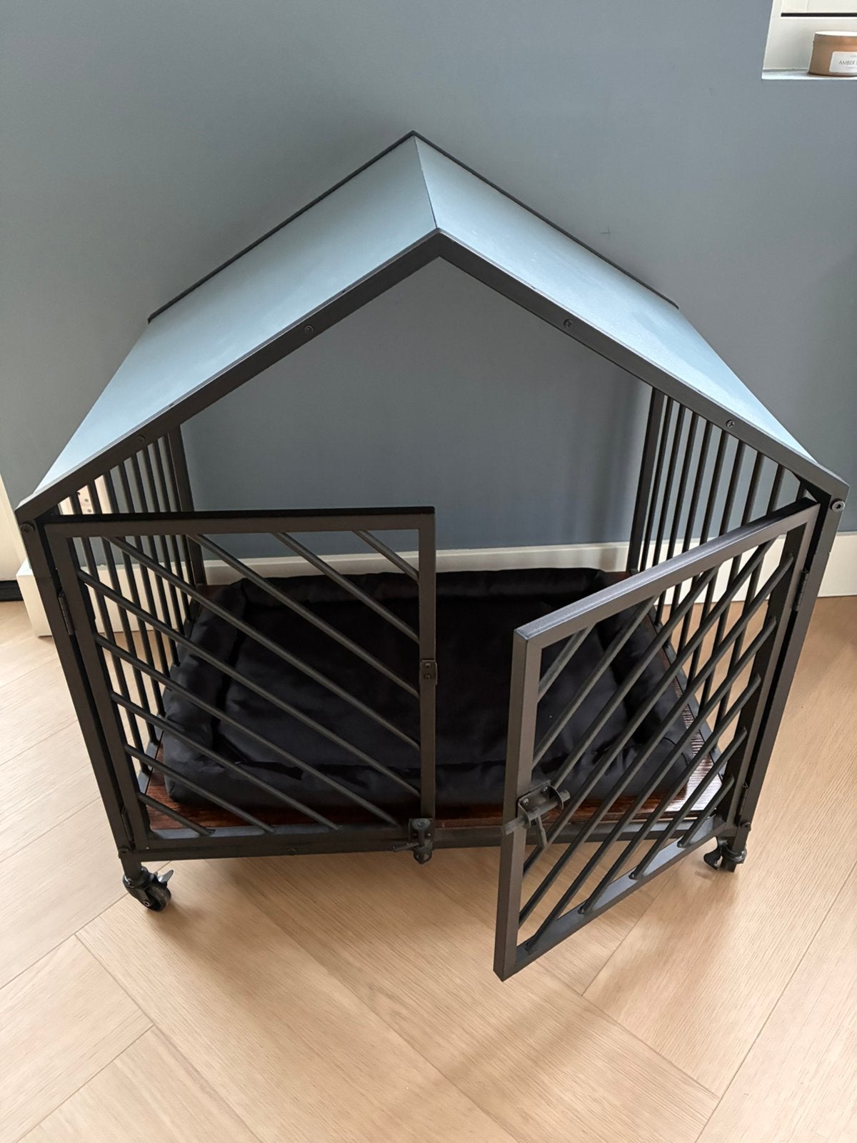Honden huisje bench, Ophalen, Zo goed als nieuw, Minder dan 65 cm