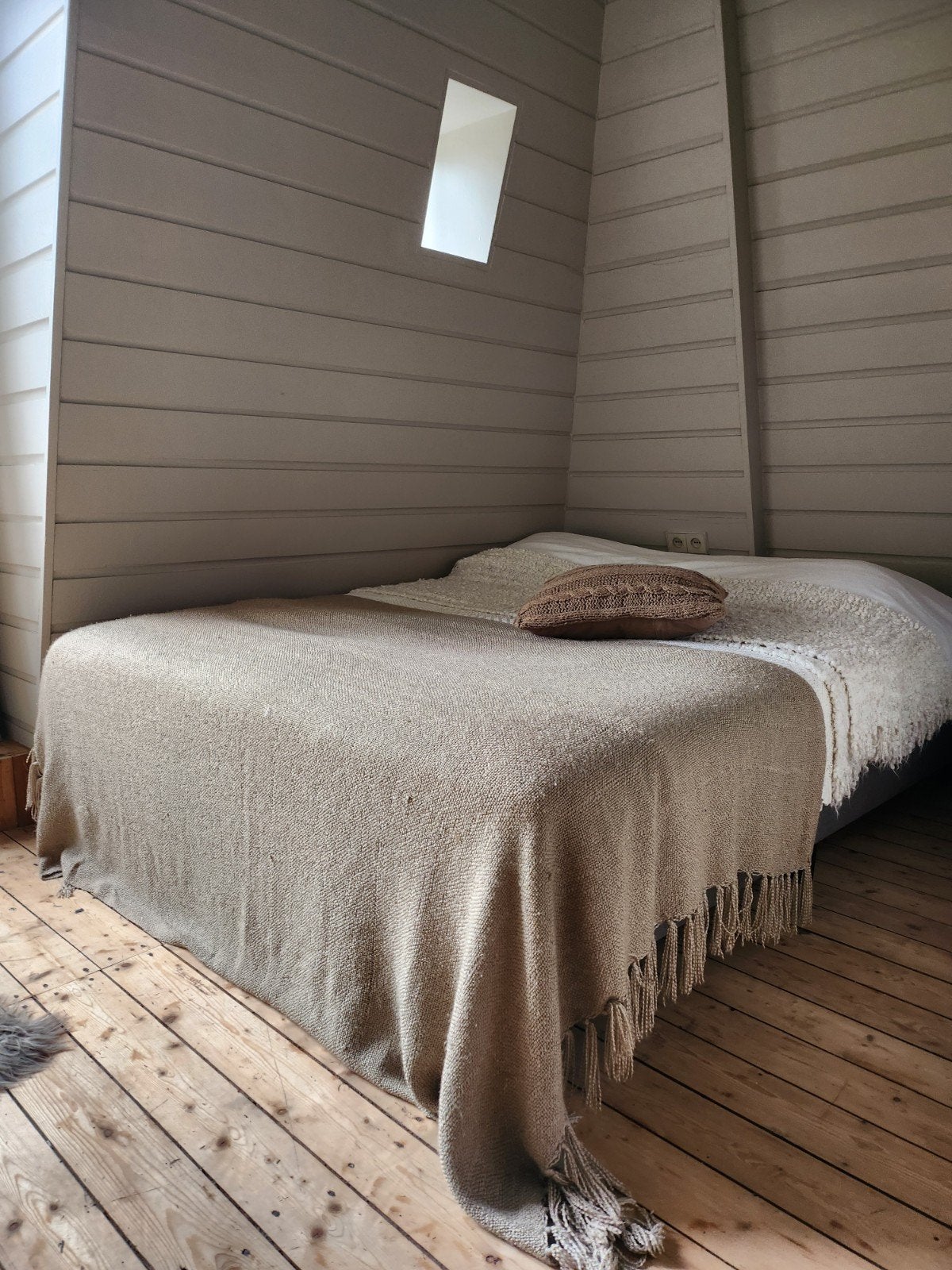 Boxspring bed l.grijs 140 x 200 2 losse bedden evt metmatras, Ophalen, Gebruikt, Tweepersoons, 140 cm