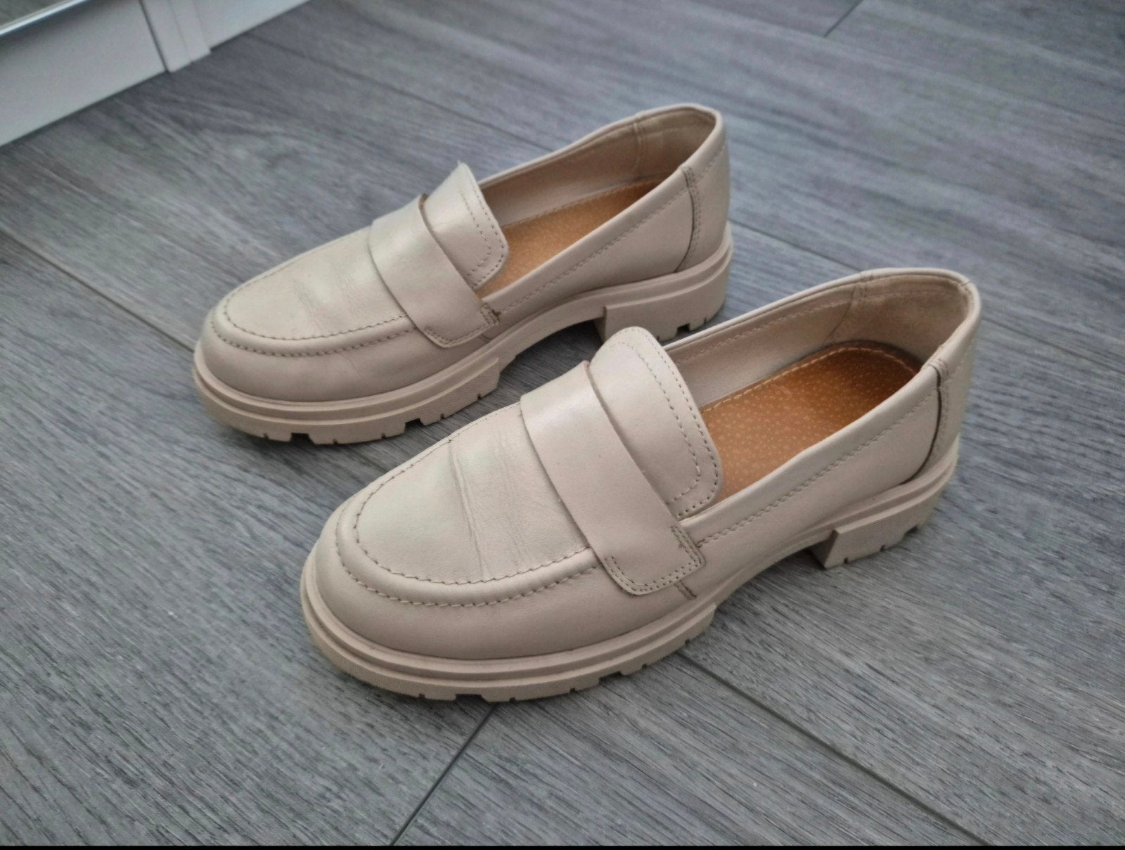 Instappers met dikke zool, Ophalen of Verzenden, Zo goed als nieuw, Overige kleuren, Loafers