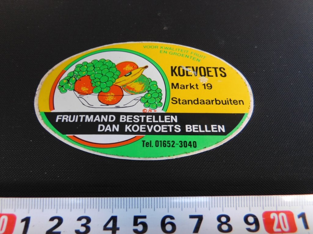 sticker standdaarbuiten KOEVOETS kwaliteit fruit en groenten, Ophalen, Zo goed als nieuw