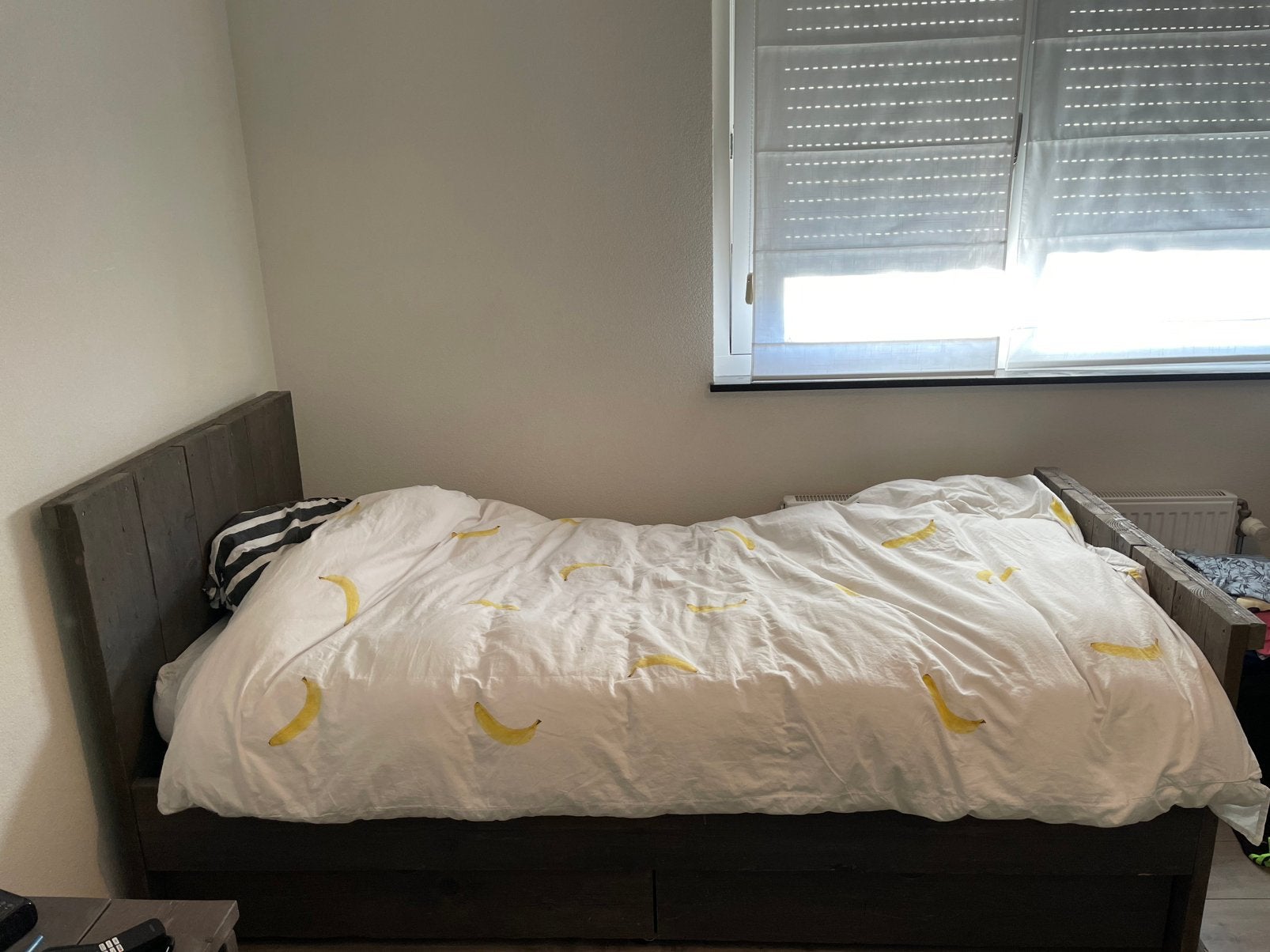 1 persoons steigerhouten bed, Huis en Inrichting, Ophalen, Zo goed als nieuw, Eenpersoons, 90 cm