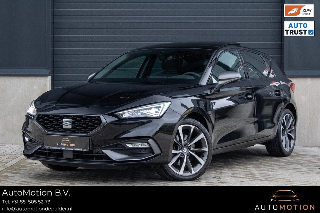 SEAT Leon 1.4 TSI eHybrid PHEV FR PANO MEMORY CAMERA, Auto's, Seat, Stof, Gebruikt, Met garantie (alle), Leon