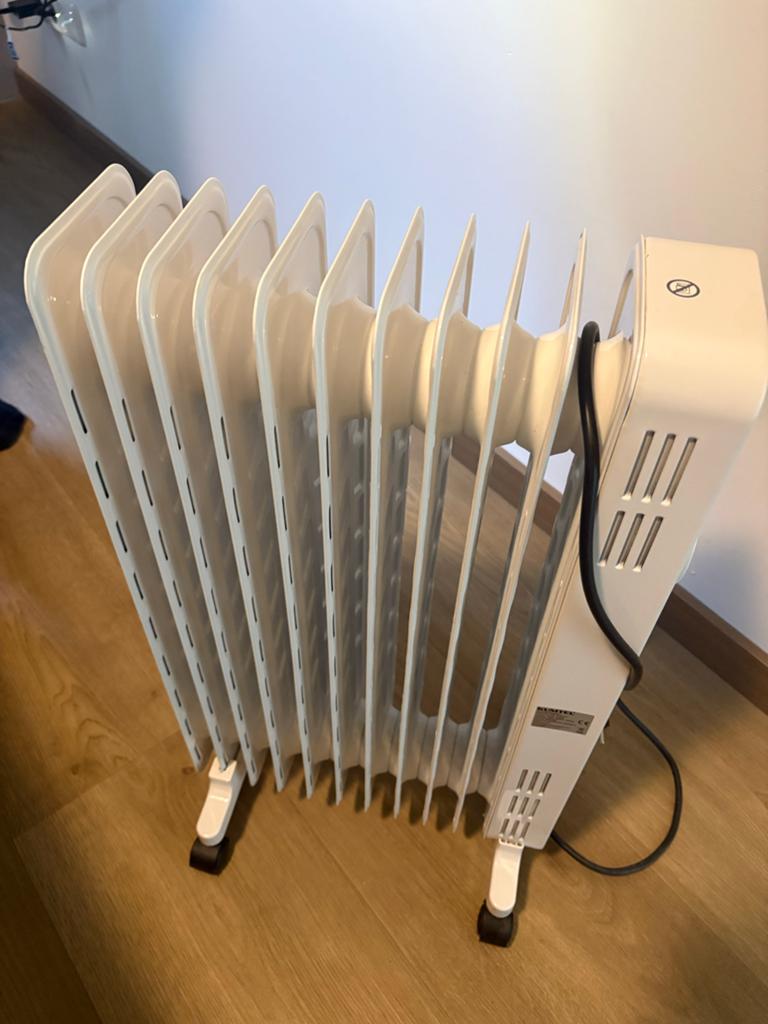 KUMTEL Oliegevulde Radiator - Model KUM-1230S, Doe-het-zelf en Verbouw, Verwarming en Radiatoren, Ophalen, 30 tot 80 cm, Gebruikt
