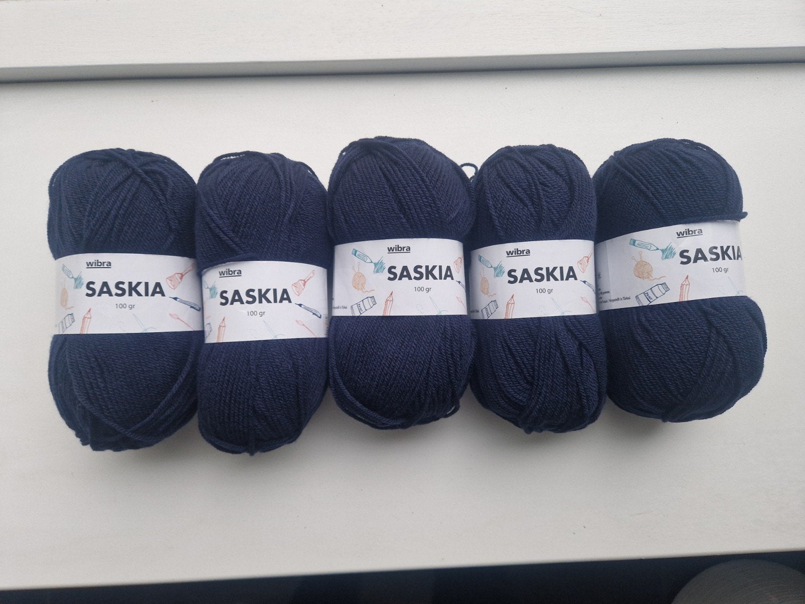 5 bollen Wibra Saskia garen - 100% acryl, donkerblauw, Ophalen, Nieuw, Breien of Haken, Wol of Garen