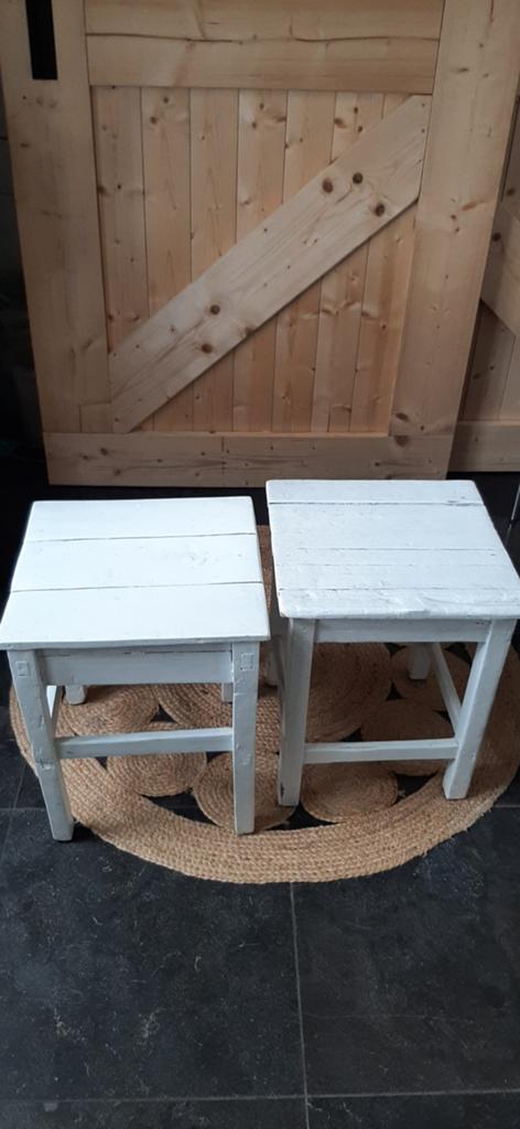 2 brocante krukjes, Huis en Inrichting, Kasten | Ladekasten, 1 of 2 laden, Minder dan 100 cm, 25 tot 50 cm, 50 tot 100 cm