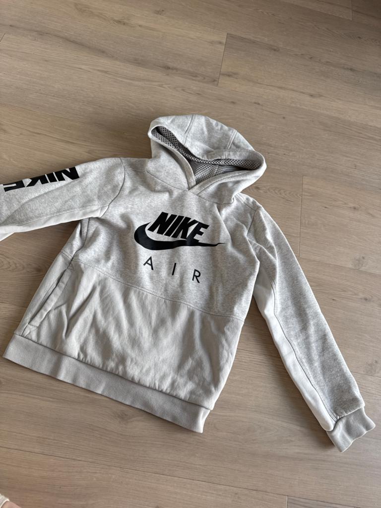 Nike Air hoodie grijs/beige, Ophalen, Zo goed als nieuw, Jongen of Meisje, Trui of Vest