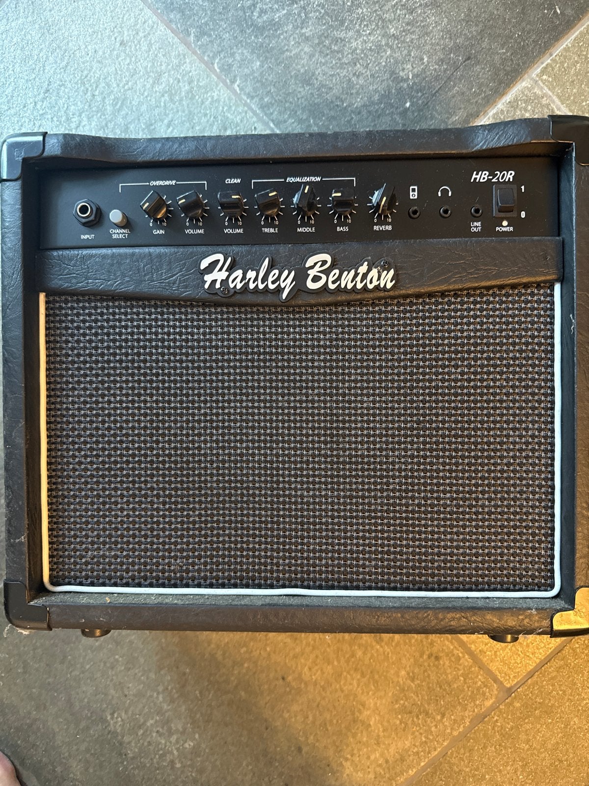 Harley Benton HB-20R Gitaarversterker - Zo goed als nieuw, Muziek en Instrumenten, Versterkers | Bas en Gitaar, Ophalen of Verzenden