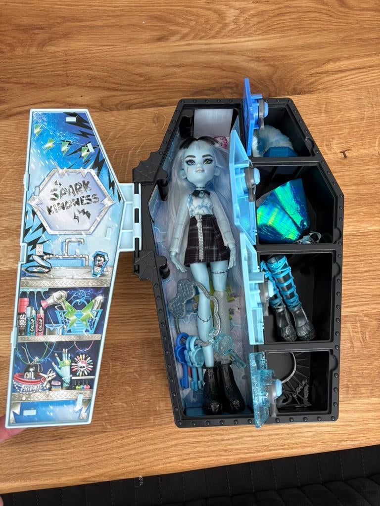 Monster high poppen, Ophalen of Verzenden, Zo goed als nieuw, Overige typen