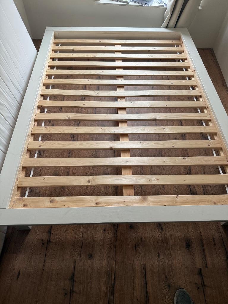 Gratis - Wehkamp futon bed osaka, Huis en Inrichting, Slaapkamer | Bedden, Ophalen, Eenpersoons, Wit, Zo goed als nieuw