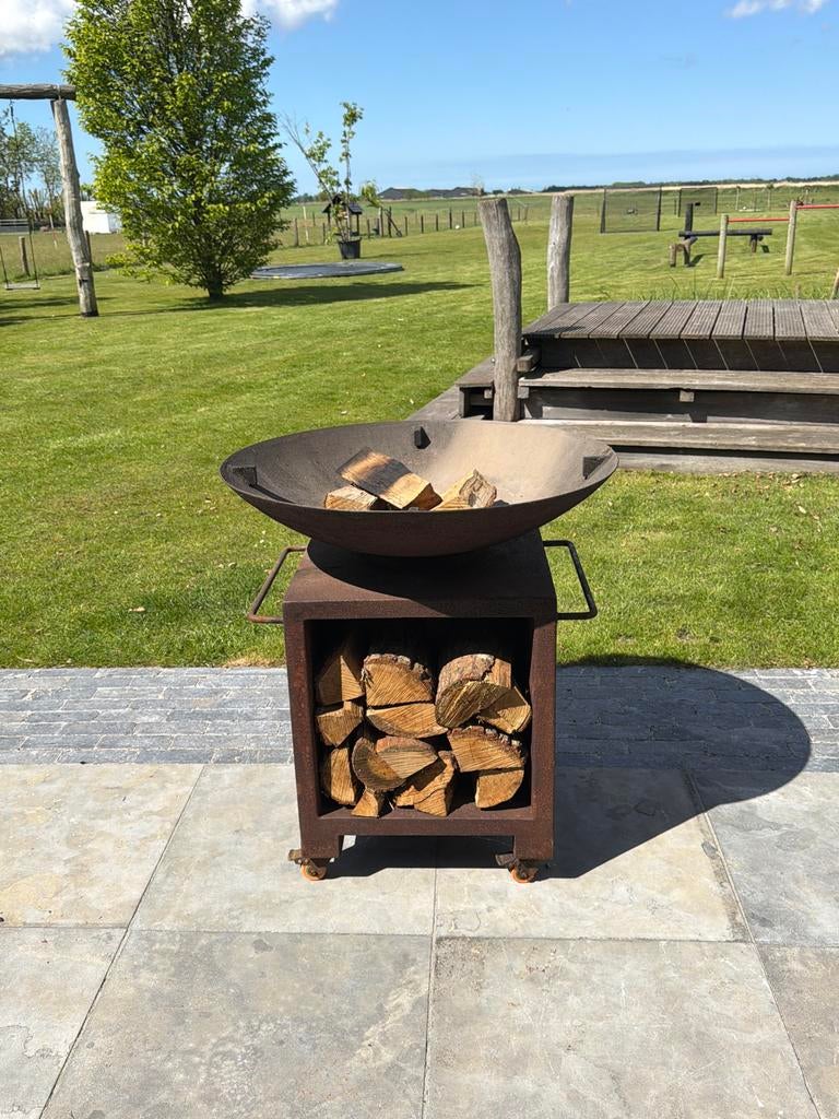 BBQ Vuurschaal met Houtopslag en Grillrooster, Tuin en Terras, Vuurkorven, Ophalen, Gebruikt, Vuurkorf