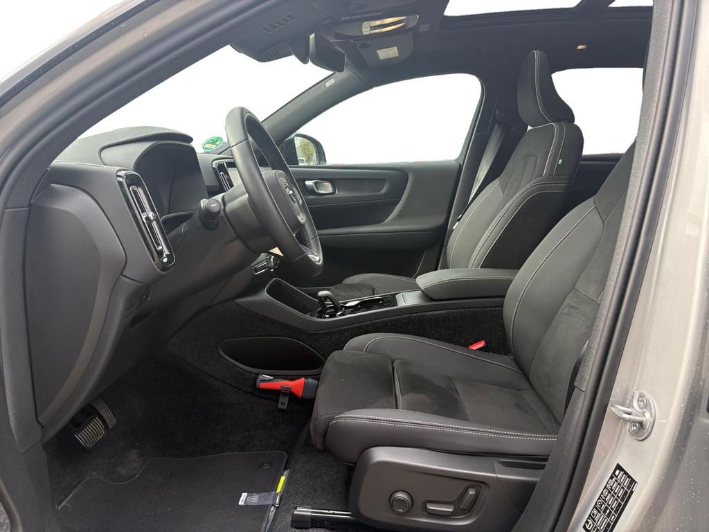 Volvo EX40 Single Motor Extended Range Ultra 82 kWh, Automaat, Achterwielaandrijving, 252 pk, Leder en Stof