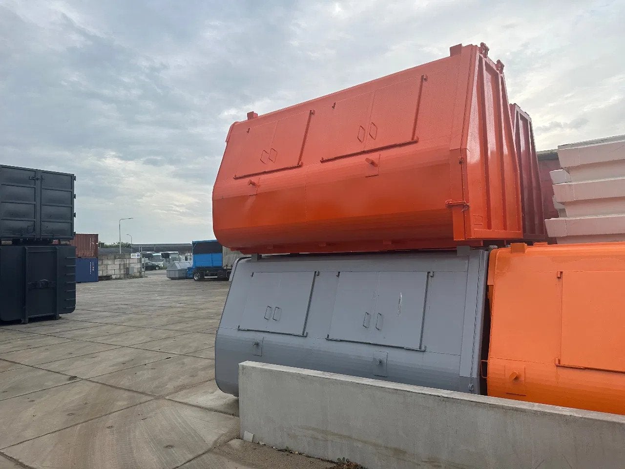 Sidalco 9m3 gesloten rond model (bj 2024)