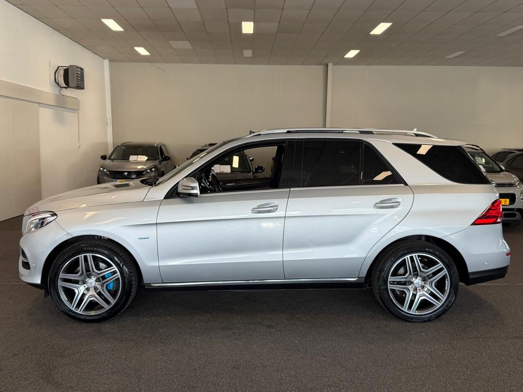 Mercedes-Benz GLE-klasse 500 e 4MATIC AMG|NAVI|CAMERA|PANO|L, Auto's, Mercedes-Benz, Automaat, 8 kWh, Gebruikt, 2000 kg