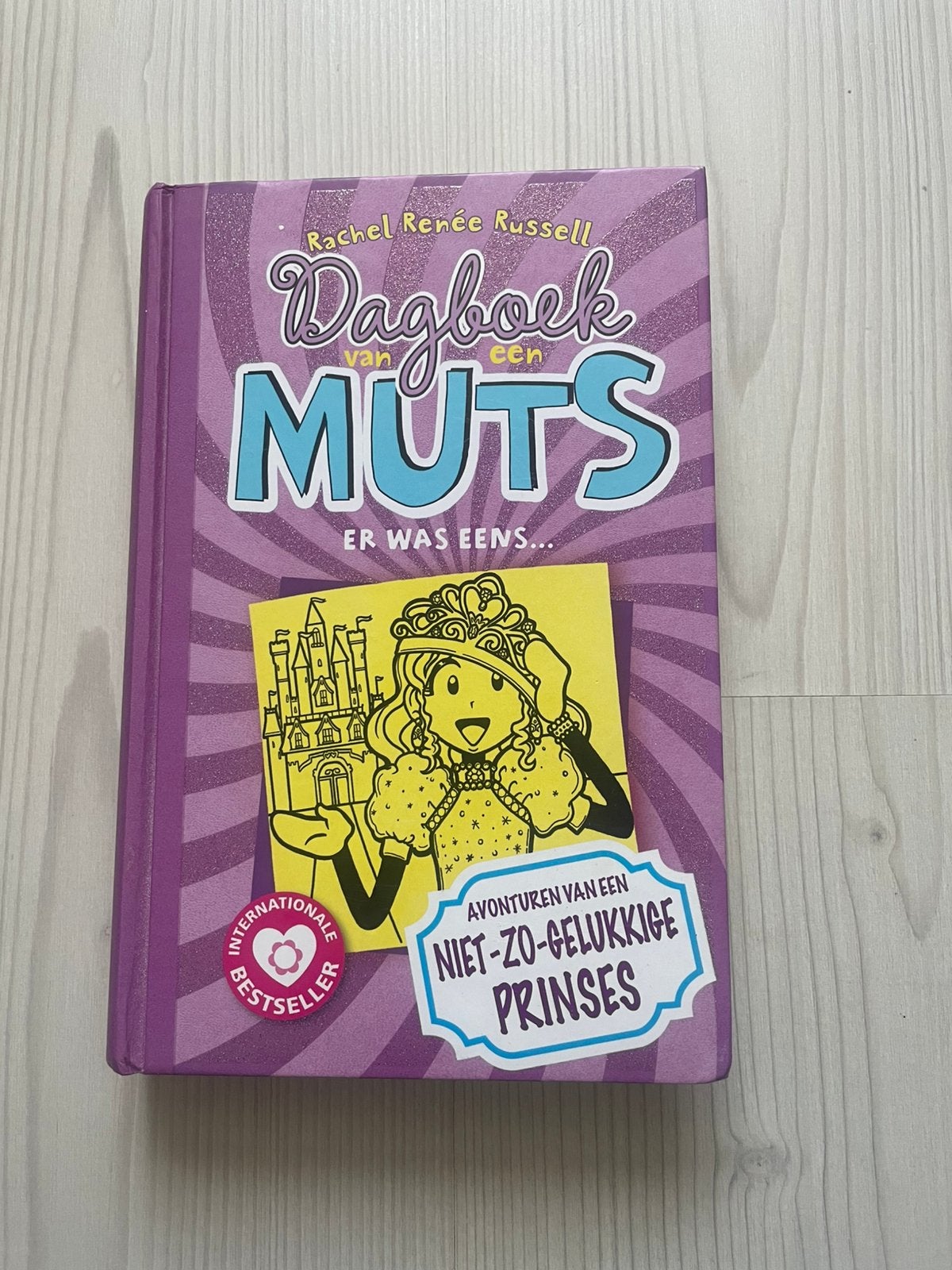 Dagboek van een muts deel 8, Boeken, Ophalen of Verzenden, Zo goed als nieuw, Verhalen