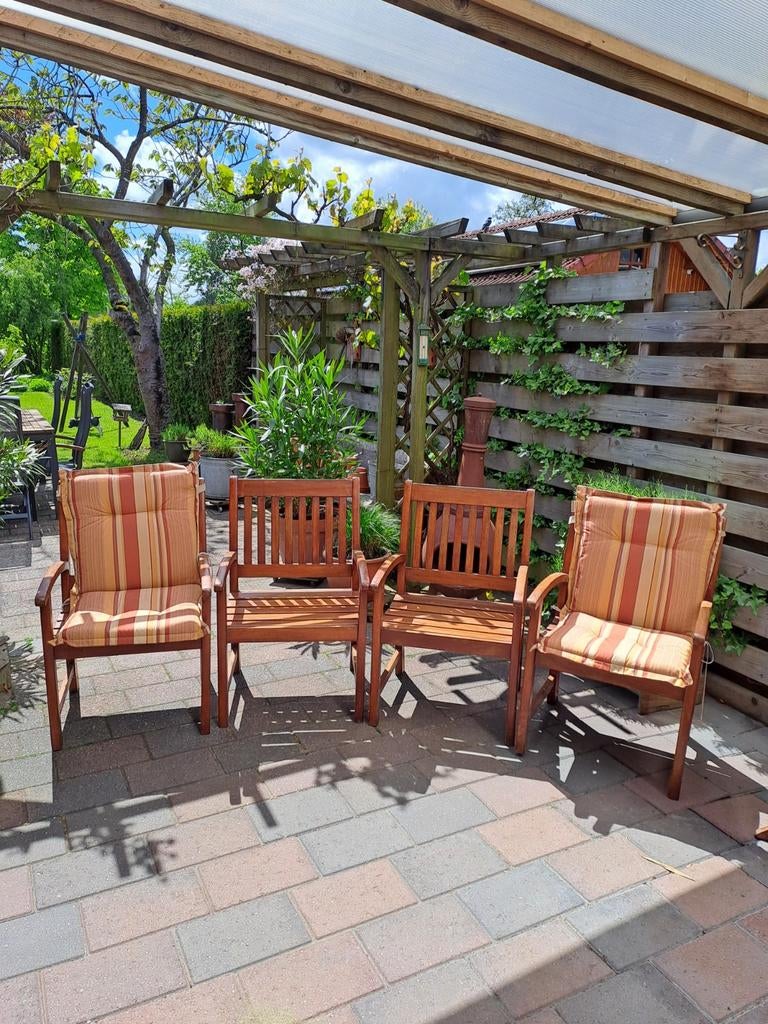 Accacia tuinstoelen met kussens zit hoogte 44 cm zit diepte, Ophalen