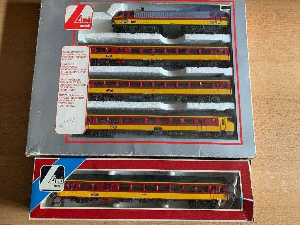 Lima H0 149817 - Benelux Treinset NS/NMBS  5 DELIG, Gelijkstroom, Ophalen of Verzenden, NS, Lima