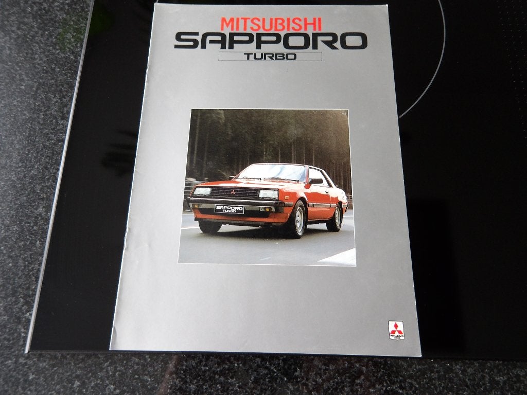 Mitsubishi Sapporo Turbo Brochure, Ophalen of Verzenden, Mitsubishi Motors, Mitsubishi, Zo goed als nieuw