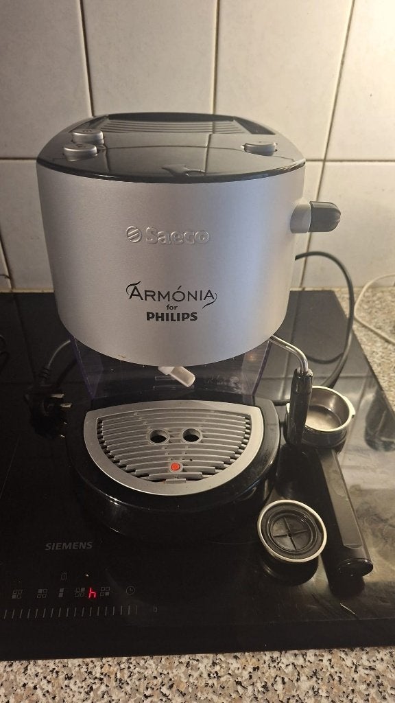Philips Saeco Armonia RI9330 Espressomachine, Witgoed en Apparatuur, Koffiezetapparaten, Stoompijpje, Espresso apparaat, Gemalen koffie