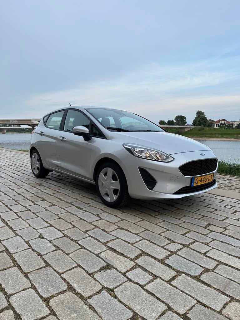 Ford Fiësta 1.1 71pk 5dr 2019 Grijs, Auto's, Voorwielaandrijving, Stof, USB, 49 €/maand