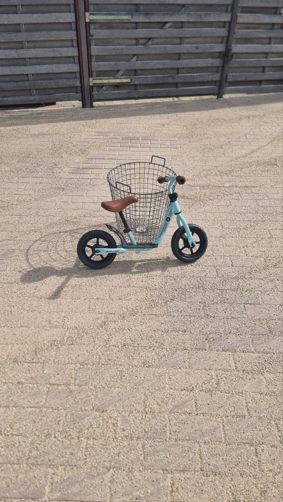 Bandit en Angels loopfiets met mandje - Zo goed als nieuw, Ophalen of Verzenden