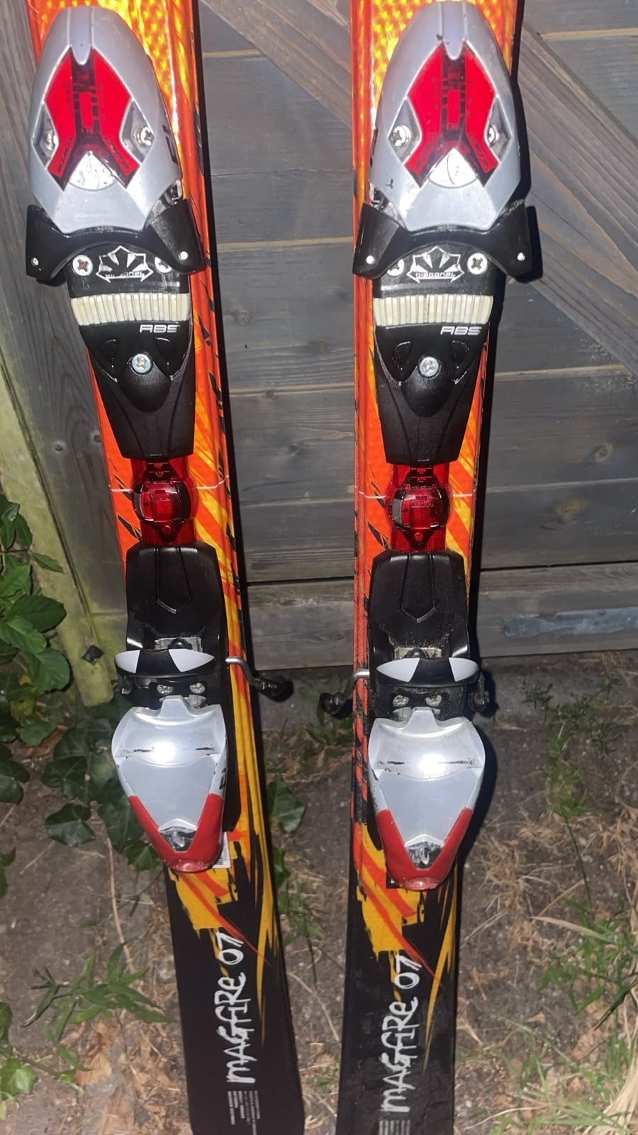 Elan Magfire 07 Ski's - Zo goed als nieuw, Overige merken, 140 tot 160 cm, Ophalen of Verzenden, Zo goed als nieuw