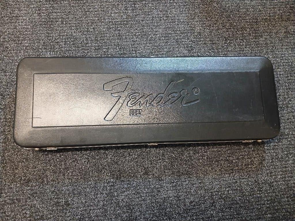Koffer Fender moulded strat jaren '80, Ophalen, Zo goed als nieuw, Elektrische gitaar, Flightcase