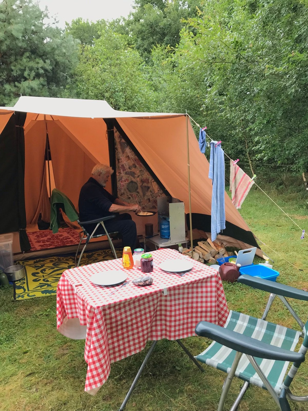 Geweldige ESVO tent - 4 persoons ophalen in Groningen, Ophalen, Gebruikt, Tot en met 4