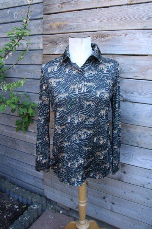 Blouse zwart/ kaki Iz Naiz mt M Travel? Vaste prijs, Maat 38/40 (M), Zwart, Iz Naiz, Ophalen of Verzenden