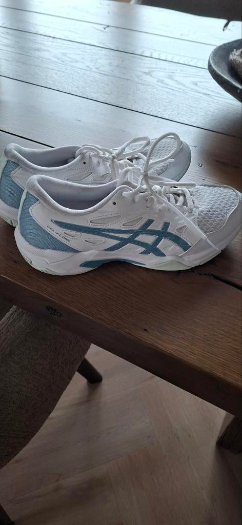 ASICS GEL-FLARE 7 Volleybalschoenen Dames Maat 39.5, Ophalen of Verzenden, Zo goed als nieuw, ASICS, Wit