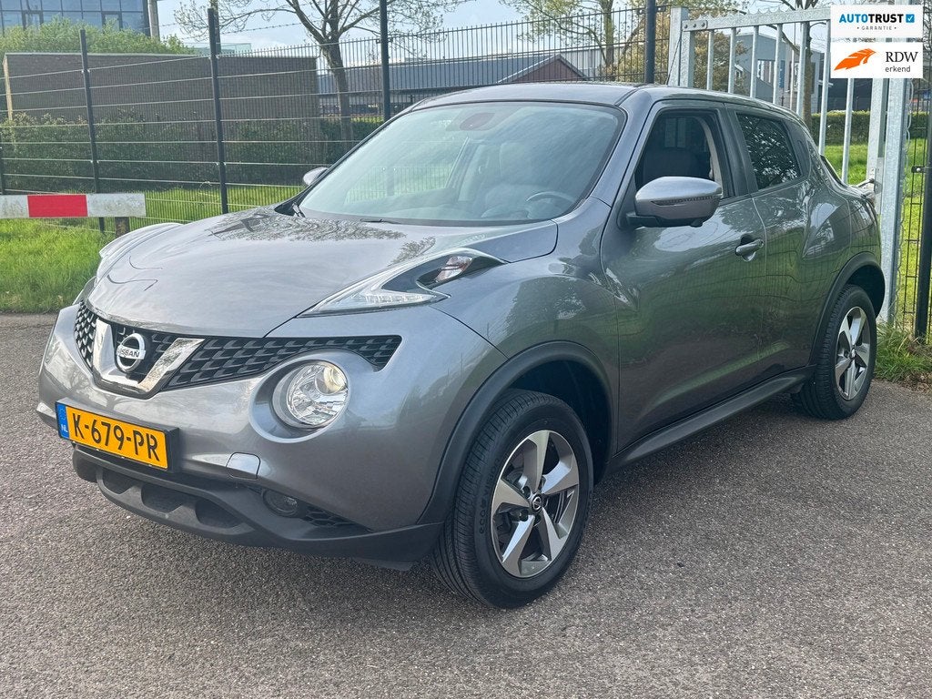 Nissan Juke 1.6 S/S N-Connecta 360camera LED Blindspot, Auto's, Voorwielaandrijving, Euro 6, 14 km/l, Handgeschakeld