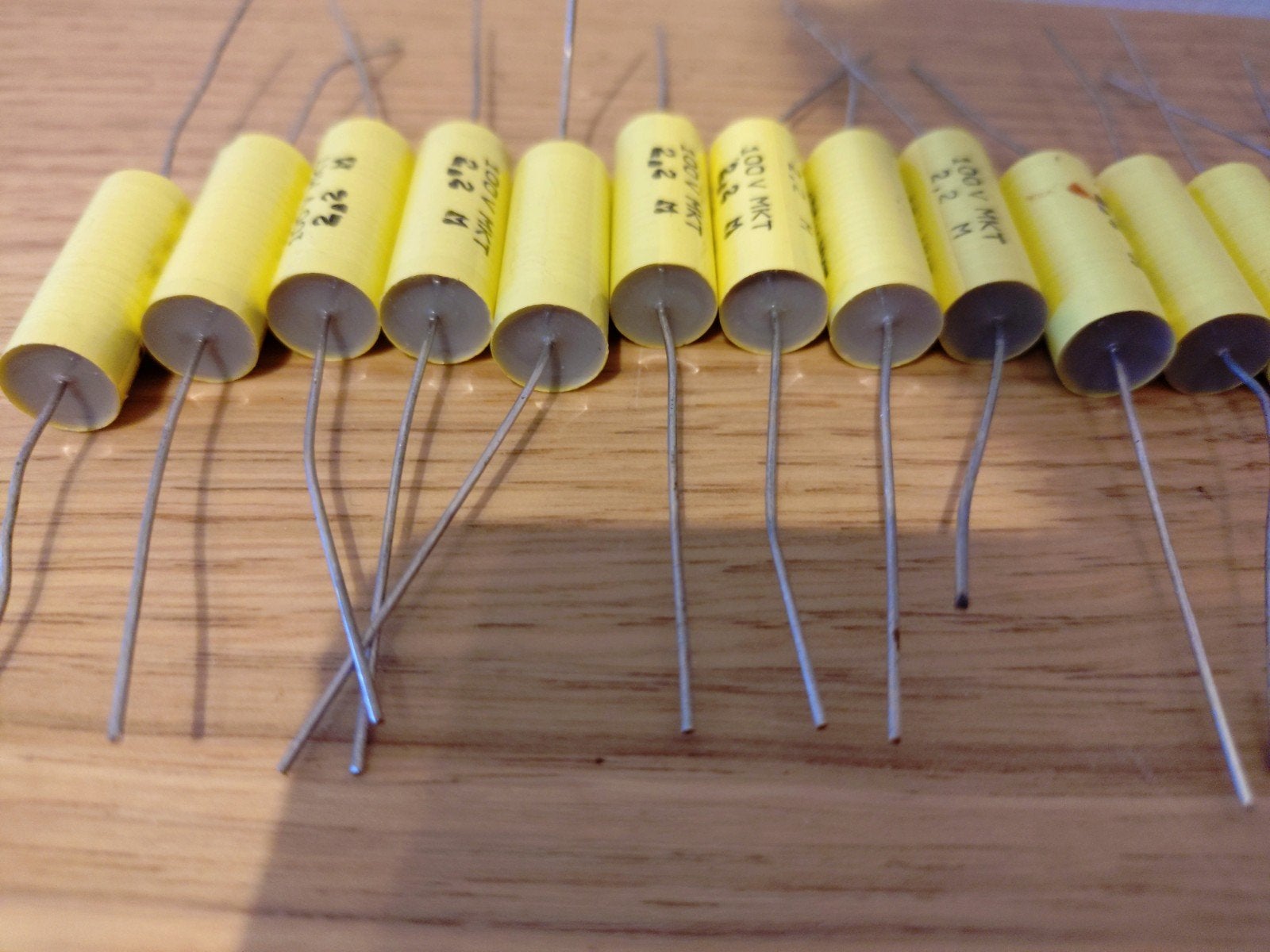 2,2 uf 100v MKT Foliecondensator 20 stuks, Ophalen of Verzenden, Nieuw