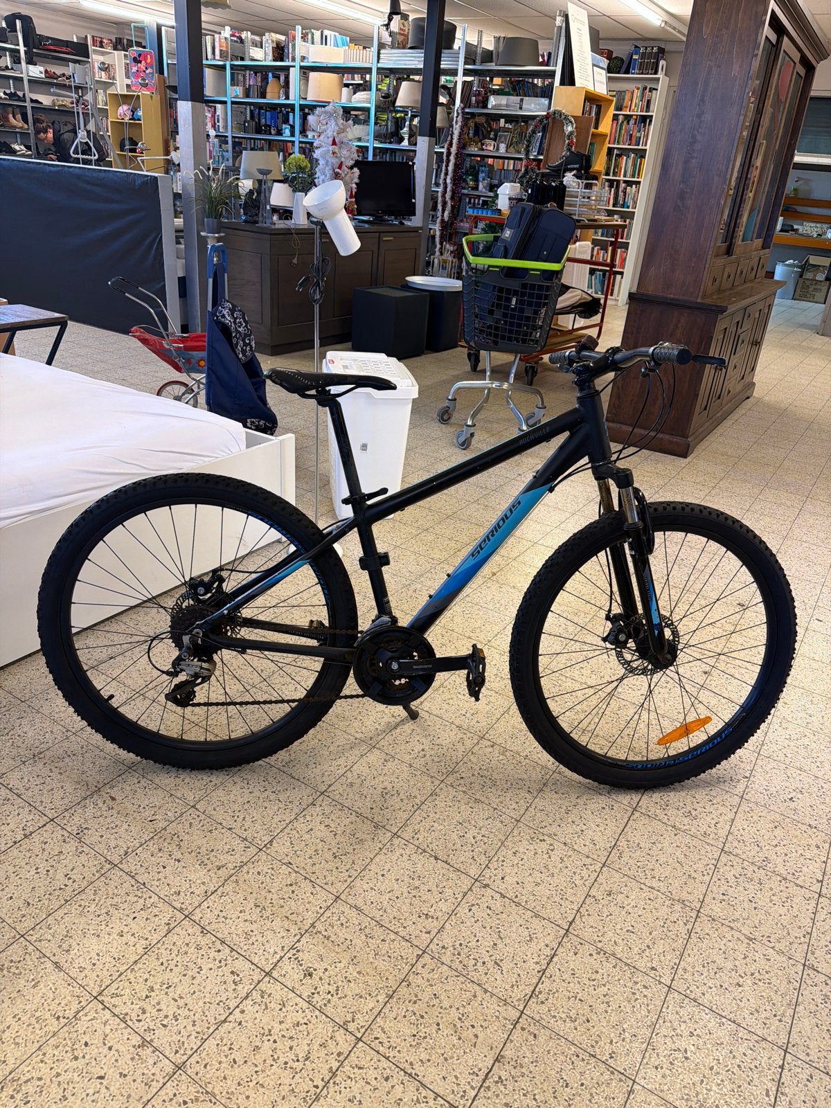 Zwarte mountainbike met blauwe accenten - Zo goed als nieuw, Overige merken, Serious cycles Global, Hardtail, Heren
