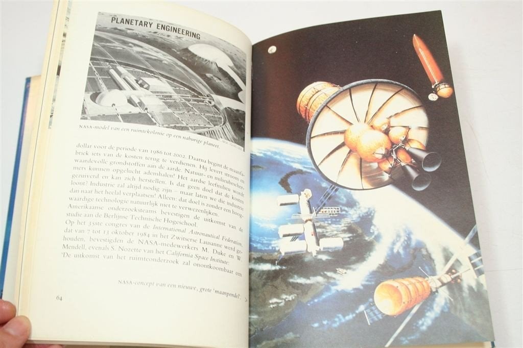 Fantastische Werkelijkheid — Buitenaardse Theorieën Däniken, Ophalen of Verzenden, Gelezen, Overige onderwerpen, Achtergrond en Informatie