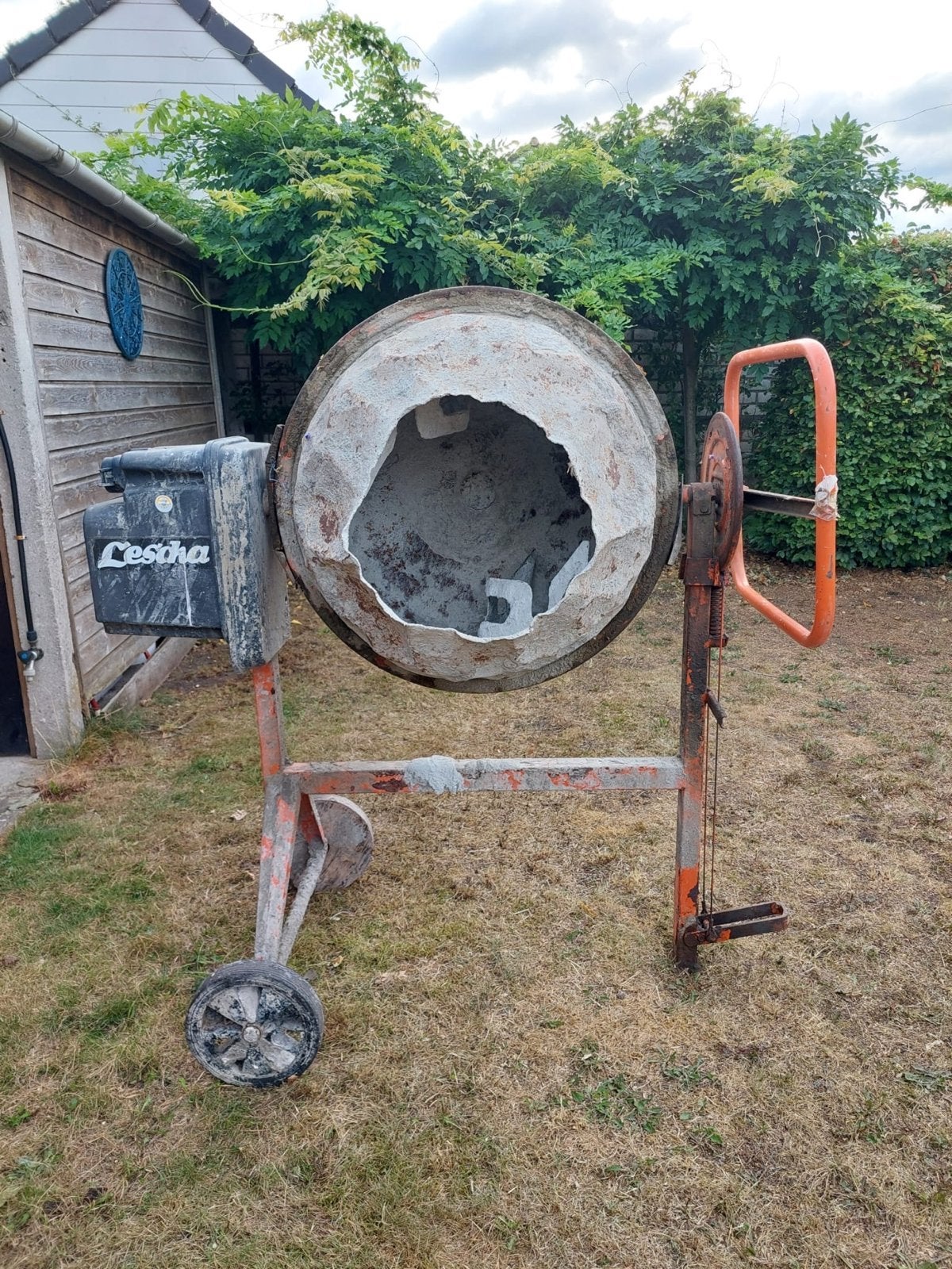 Betonmolen Lescha - Ideaal voor klussen, Doe-het-zelf en Verbouw, Betonmolens, Ophalen, Gebruikt
