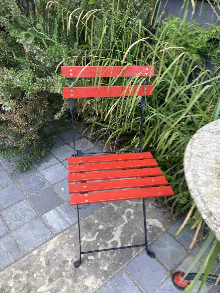 bistro tafeltje met 2 stoelen MAG NU WEG  frans balcon/tuin, Ophalen of Verzenden, Zo goed als nieuw, Overige materialen, 2 zitplaatsen