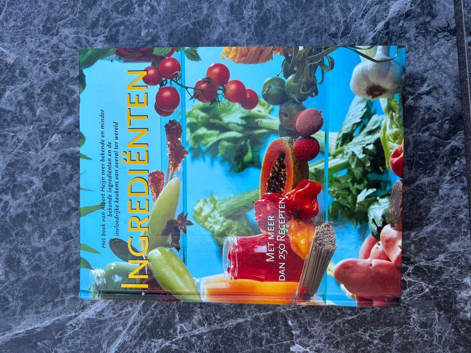 Ingrediënten - Het kookboek van Albert Heijn, Boeken, Kookboeken, Albert Heijn, Ophalen of Verzenden, Zo goed als nieuw, Hoofdgerechten